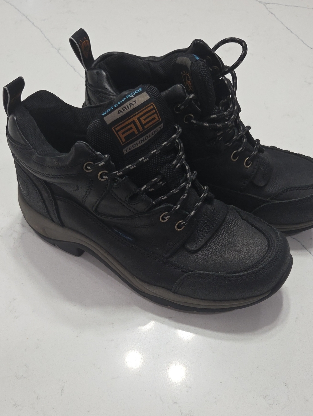 Ariat Black Leather Waterproof Women's Terrain Boots Sz6W Pre-owned